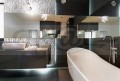 sl-crashed-mirror-silver_aw-photo-fotolia-com.jpg