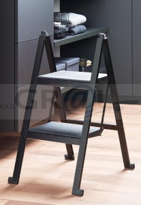 Drabinka STEPOLO 2-stopniowa czarne aluminium 10.23A/2