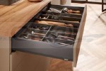 Blum bok Merivobox M, wysokość 91 mm, długość 270-600 mm, trzy kolory