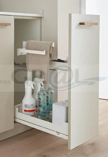 Peka_04.8253.KPL_B_02_Pinello_Towel_z_wieszakiem_na_reczniki_prawy_bialy.webp