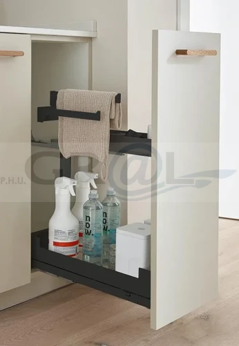 Peka_04.8253.KPL_A_02_Pinello_Towel_z_wieszakiem_na_reczniki_prawy_antracyt.webp