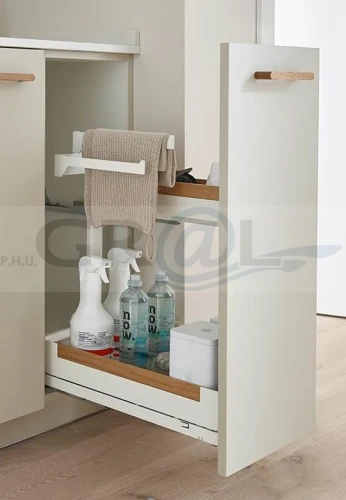 Peka_04.8254.KPL_B_02_Pinello_Towel_z_wieszakiem_na_reczniki_prawy_bialy.webp